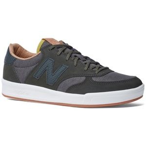 New Balance WRT300 Trainers